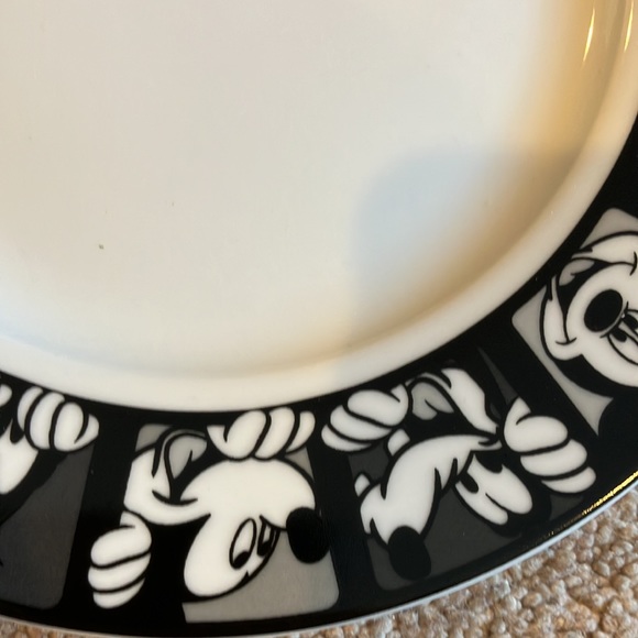 Disney plates Mickey Mouse set of 4 - Picture 4 of 9
